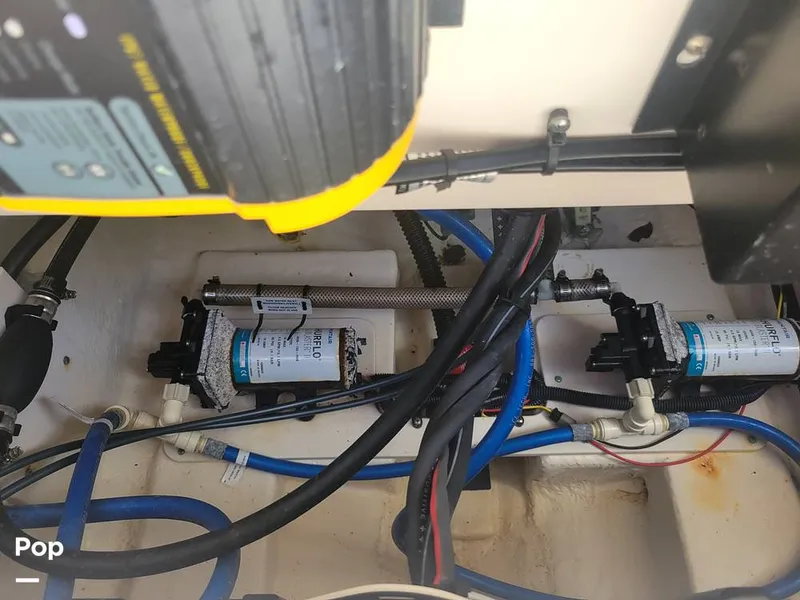 Slide: The Image of Robalo R222 2017 - 12741955