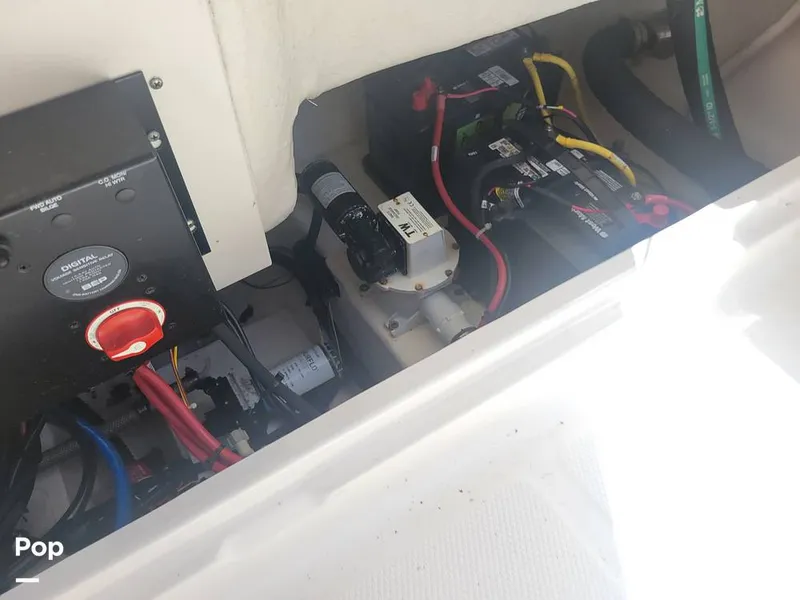 Slide: The Image of Robalo R222 2017 - 12741956