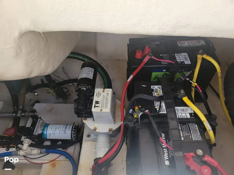 Slide: The Image of Robalo R222 2017 - 12741957