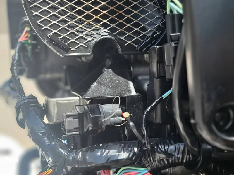 Slide: The Image of Robalo R222 2017 - 12741965