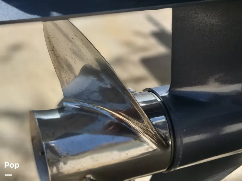 Slide: The Image of Robalo R222 2017 - 12741968