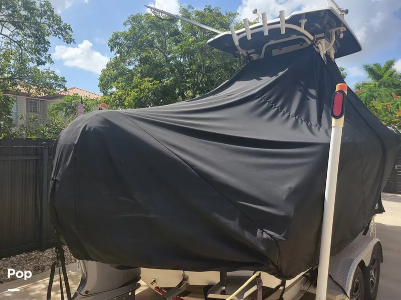 Slide: The Image of Robalo R222 2017 - 12741912