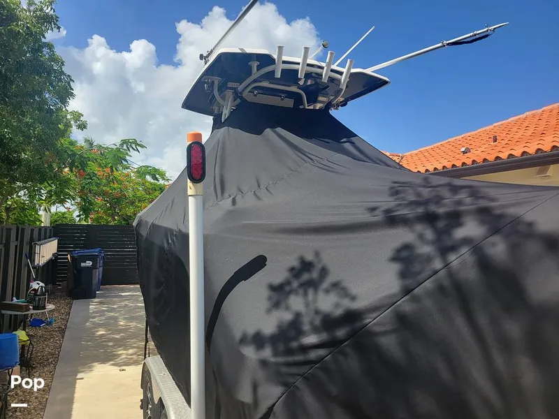 Slide: The Image of Robalo R222 2017 - 12741913