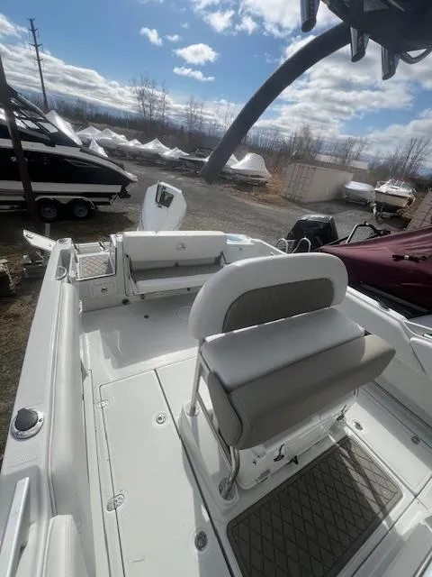 Slide: The Image of Finseeker 230FS 2024 - 6