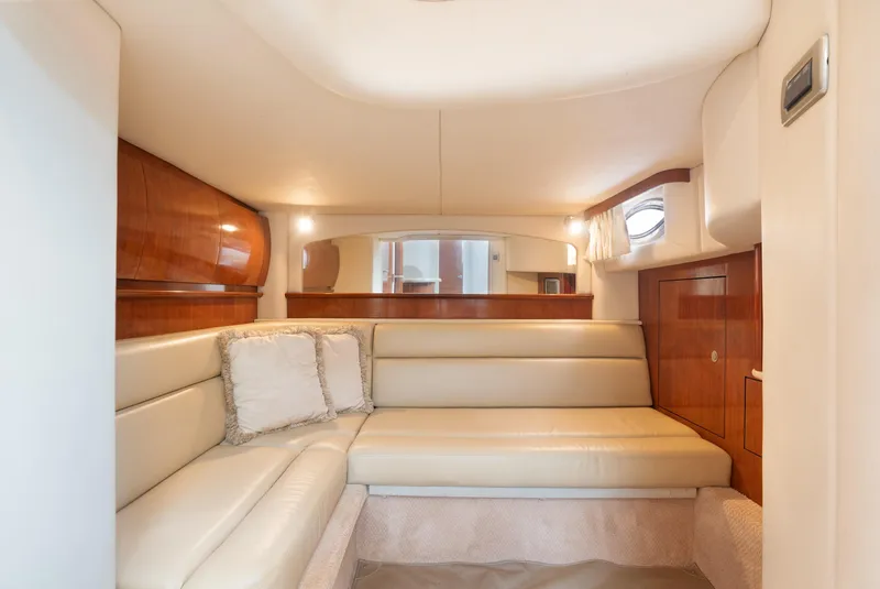 Slide: The Image of Sea Ray 420 Sundancer 2004 - 21