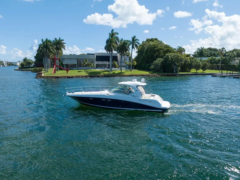 Slide: The Image of Sea Ray 420 Sundancer 2004 - 7