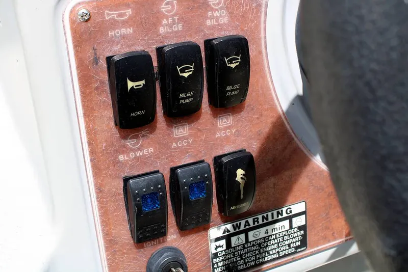 Slide: The Image of Bayliner 245 SB 2007 - 12827609