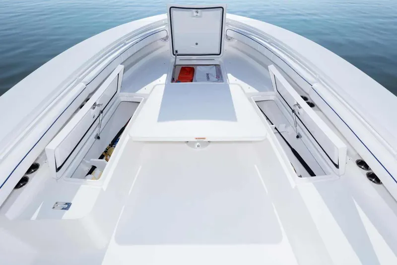 Slide: The Image of Regulator Marine 34SS 2016 - 0
