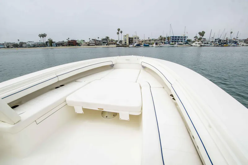 Slide: The Image of Regulator Marine 34SS 2016 - 15