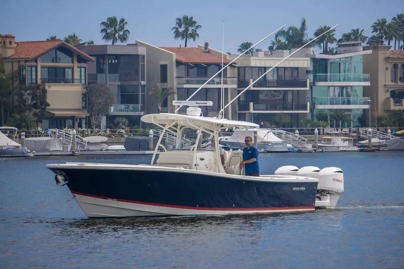 Slide: The Image of Regulator Marine 34SS 2016 - 5