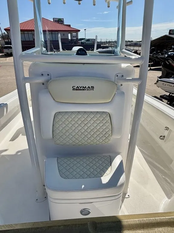 Slide: The Image of Caymas Boats CAYMAS 26 HB 2023 - 13