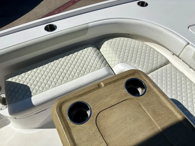 Slide: The Image of Caymas Boats CAYMAS 26 HB 2023 - 11