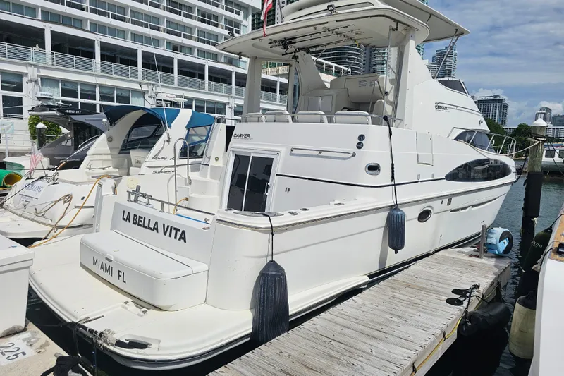 The Image of Carver Yachts 444 Cockpit Motor Yacht 2004 - 0