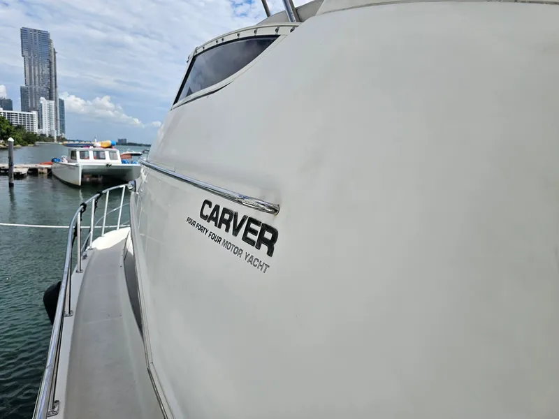 Slide: The Image of Carver Yachts 444 Cockpit Motor Yacht 2004 - 4