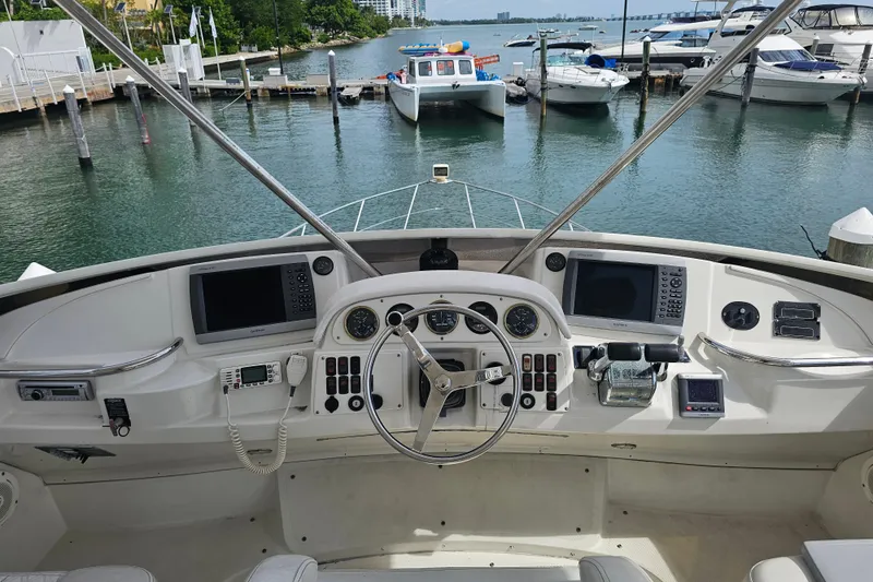 Slide: The Image of Carver Yachts 444 Cockpit Motor Yacht 2004 - 9