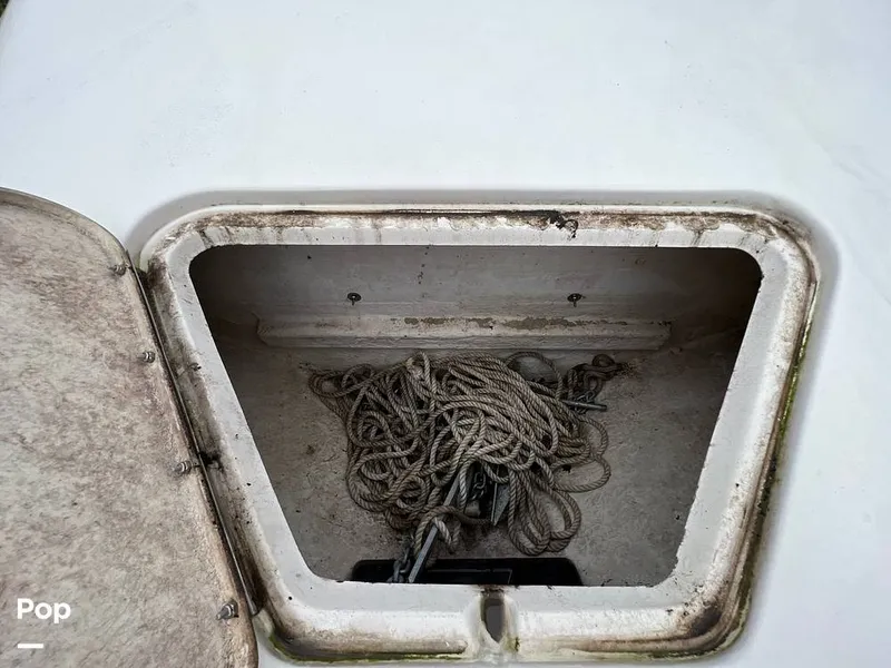 Slide: The Image of Sea Ray 215 Express Cruiser 2001 - 12774217