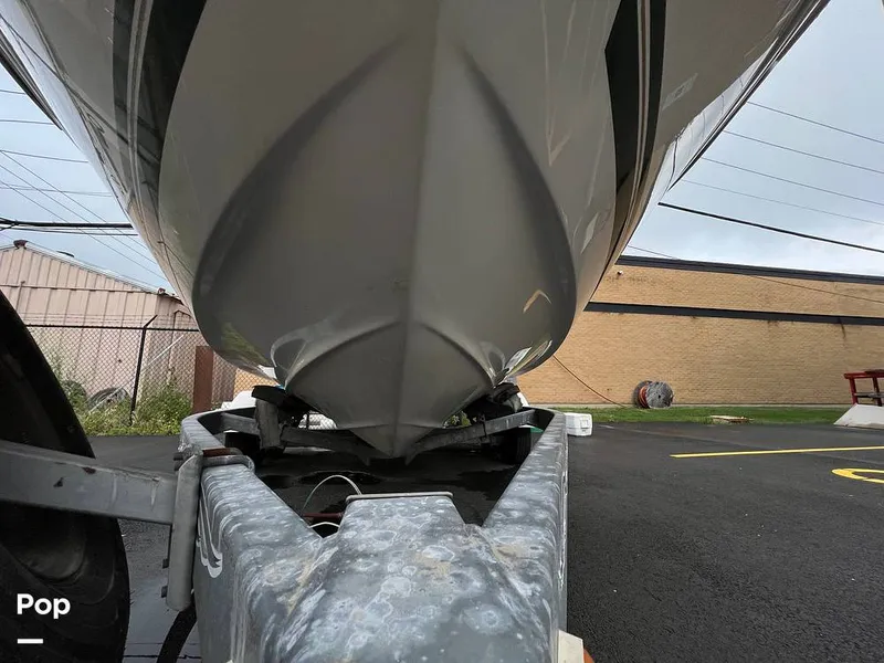 Slide: The Image of Sea Ray 215 Express Cruiser 2001 - 12774219