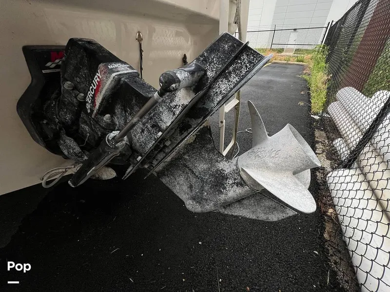 Slide: The Image of Sea Ray 215 Express Cruiser 2001 - 12774224