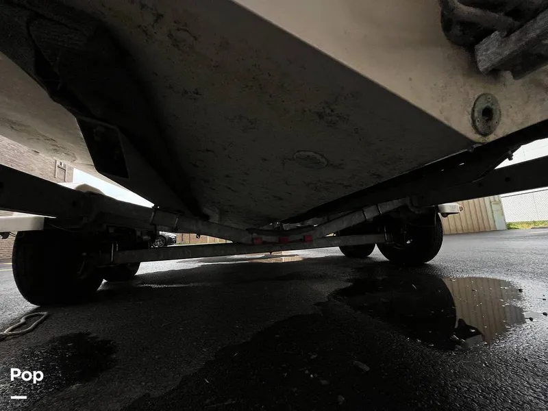 Slide: The Image of Sea Ray 215 Express Cruiser 2001 - 12774226