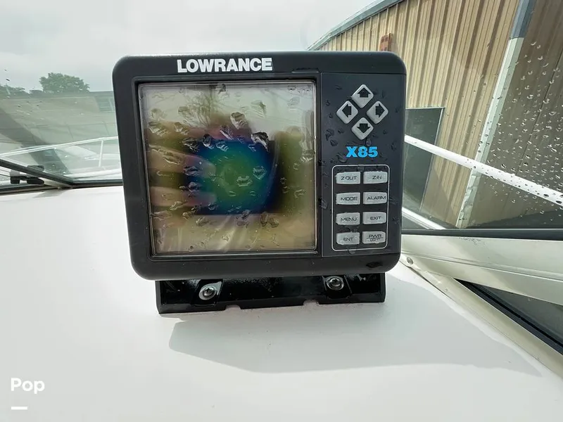 Slide: The Image of Sea Ray 215 Express Cruiser 2001 - 12774237