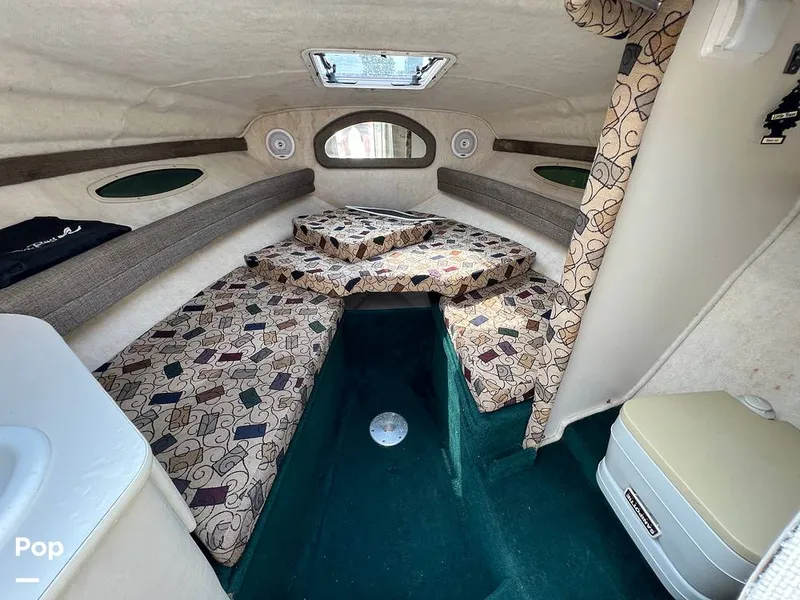 Slide: The Image of Sea Ray 215 Express Cruiser 2001 - 12774247