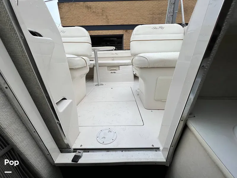 Slide: The Image of Sea Ray 215 Express Cruiser 2001 - 12774256