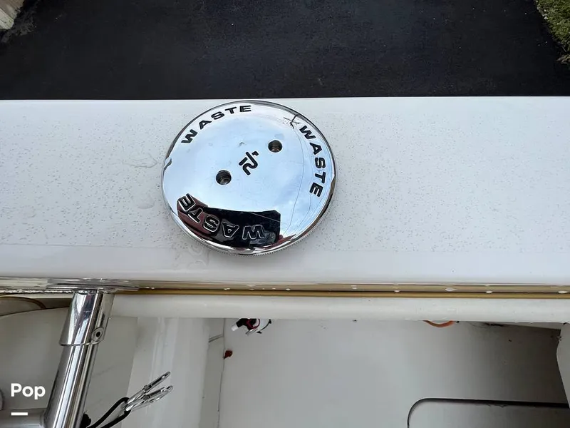 Slide: The Image of Sea Ray 215 Express Cruiser 2001 - 12774260