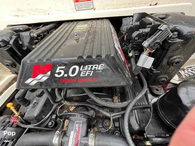 Slide: The Image of Sea Ray 215 Express Cruiser 2001 - 12774268