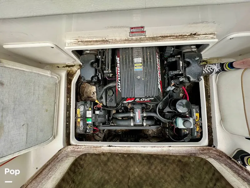 Slide: The Image of Sea Ray 215 Express Cruiser 2001 - 12774270