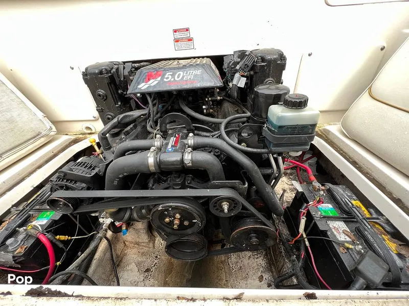 Slide: The Image of Sea Ray 215 Express Cruiser 2001 - 12774271