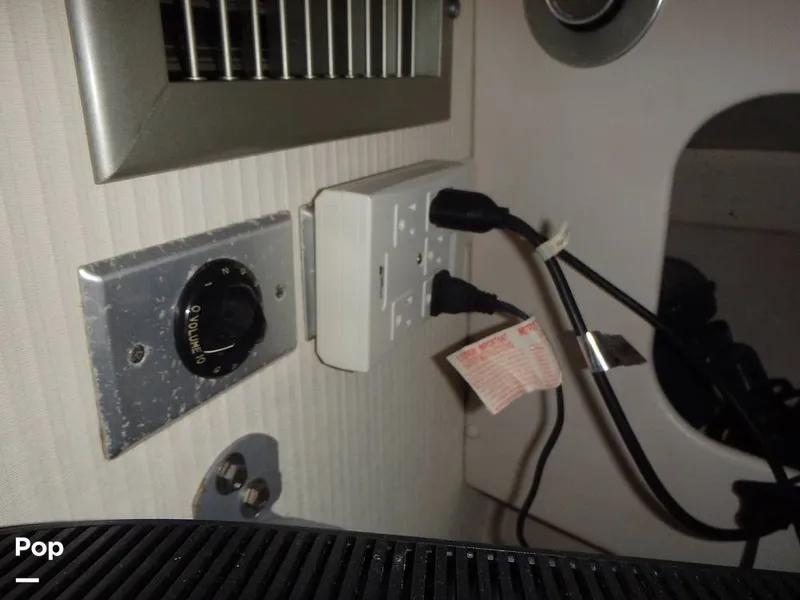 Slide: The Image of Trojan 10 Meter 1990 - 12818531