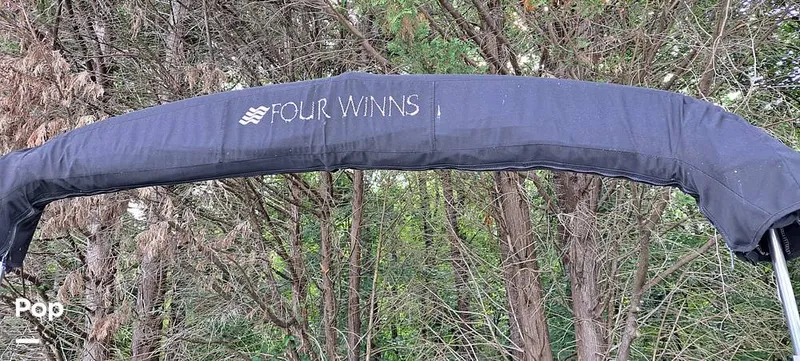 Slide: The Image of Four Winns 268 Vista 2004 - 12880864