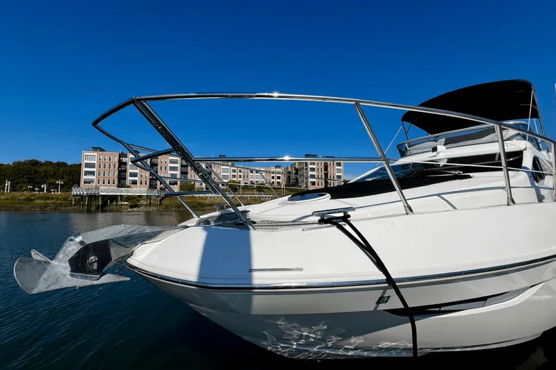 Slide: The Image of Azimut 47 FLYBRIDGE 2011 - 10