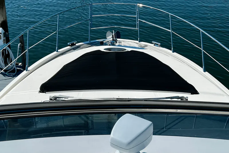 Slide: The Image of Azimut 47 FLYBRIDGE 2011 - 11