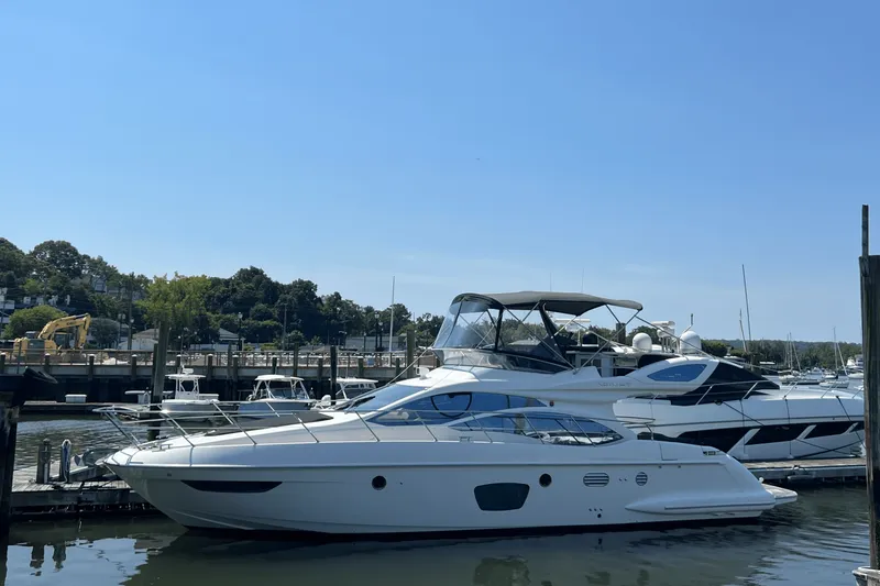 Slide: The Image of Azimut 47 FLYBRIDGE 2011 - 2