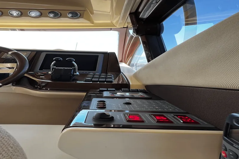 Slide: The Image of Azimut 47 FLYBRIDGE 2011 - 54