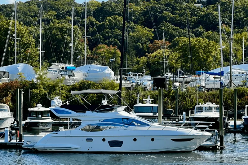 Slide: The Image of Azimut 47 FLYBRIDGE 2011 - 6