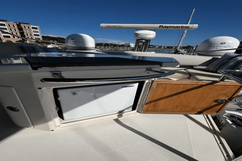 Slide: The Image of Azimut 47 FLYBRIDGE 2011 - 70