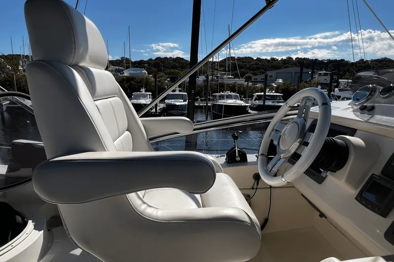 Slide: The Image of Azimut 47 FLYBRIDGE 2011 - 73
