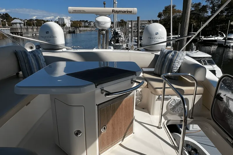 Slide: The Image of Azimut 47 FLYBRIDGE 2011 - 75