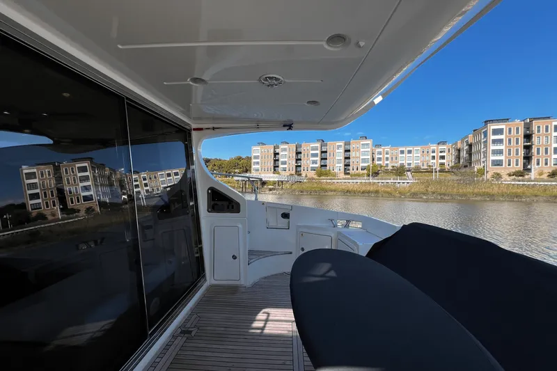 Slide: The Image of Azimut 47 FLYBRIDGE 2011 - 80