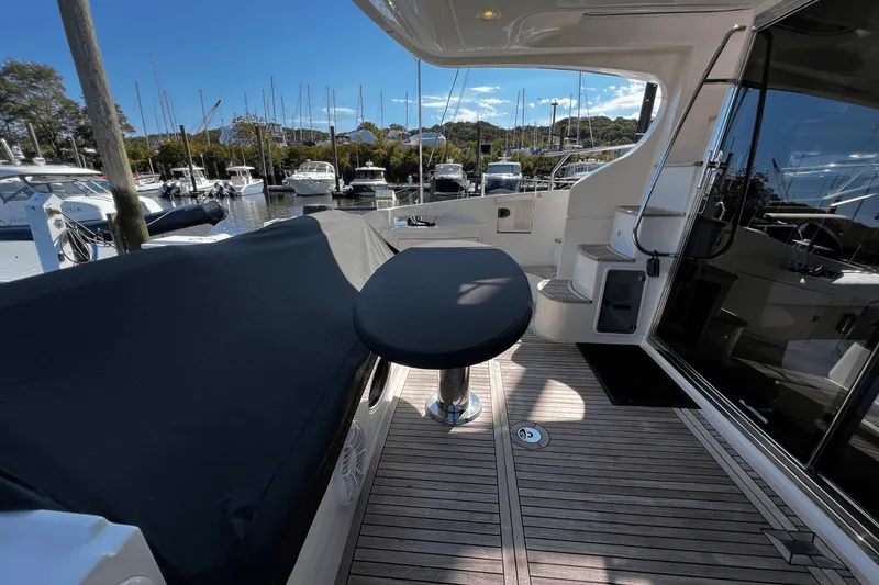 Slide: The Image of Azimut 47 FLYBRIDGE 2011 - 81