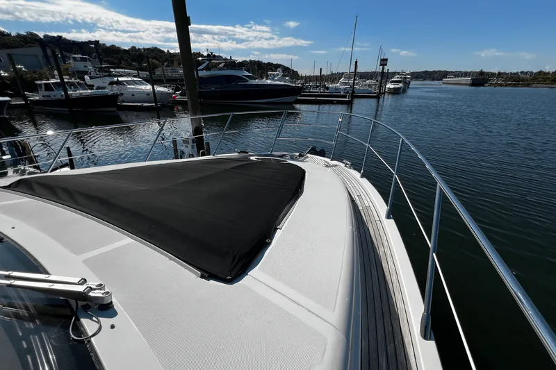 Slide: The Image of Azimut 47 FLYBRIDGE 2011 - 89