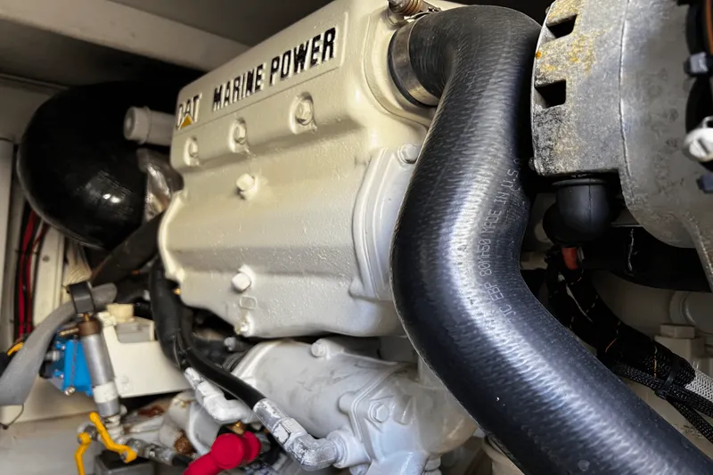 Slide: The Image of Azimut 47 FLYBRIDGE 2011 - 96