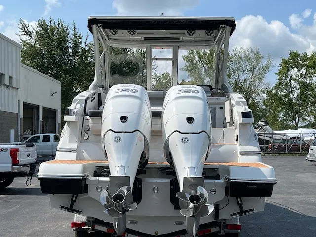 Slide: The Image of Crownline Boats 310 CRX 2025 - 1