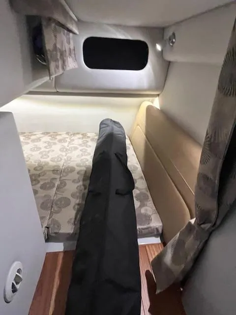 Slide: The Image of Crownline Boats 310 CRX 2025 - 16