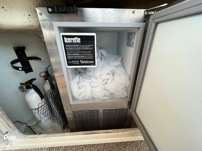 Slide: The Image of Sea Ray 630 Super Sport 1997 - 12861256