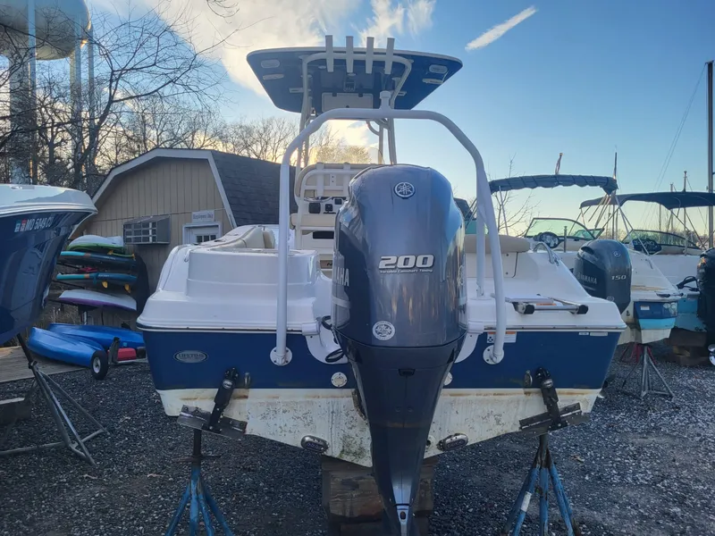 Slide: The Image of NauticStar 2302 Legacy 2021 - 7