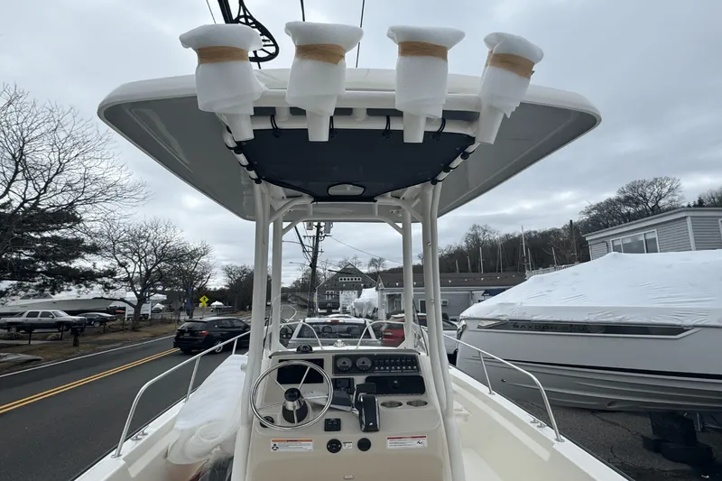 Slide: The Image of Boston Whaler 210 Montauk 2025 - 25