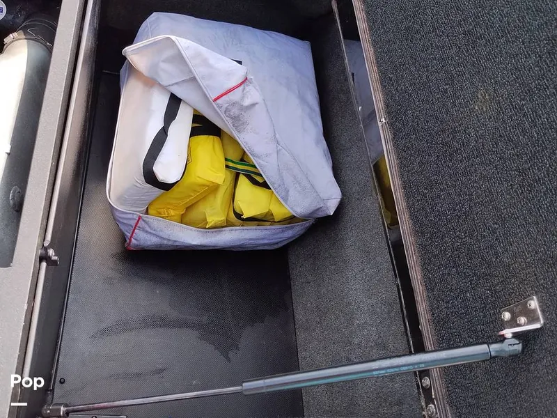 Slide: The Image of Axis A20 2011 - 13018735